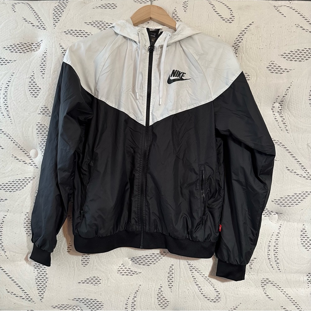 Nike Black and White Windbreaker Jacket